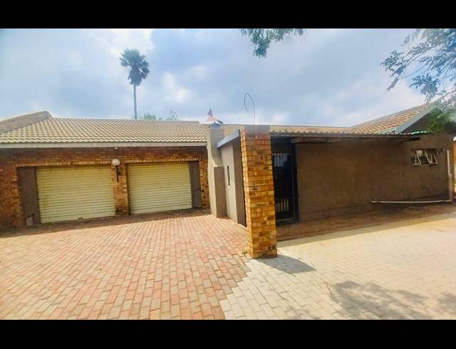 3 BEDROOM HOUSE FOR SALE IN VISAGIE PARK
